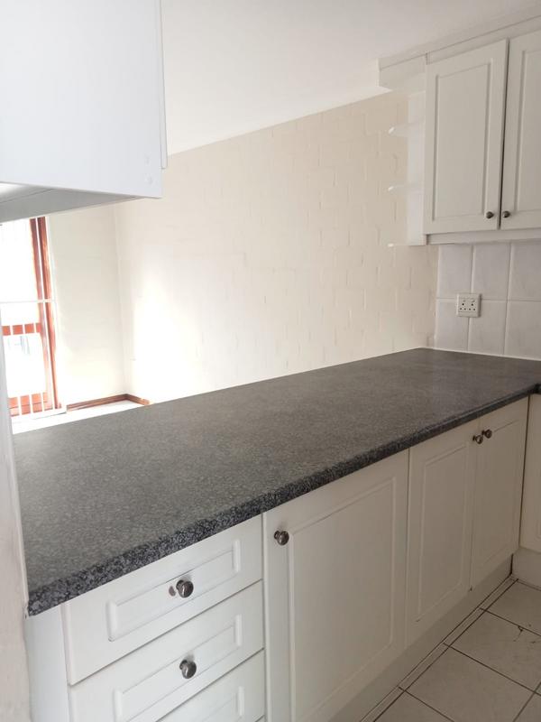 To Let 2 Bedroom Property for Rent in Parklands Western Cape